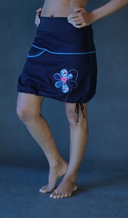 handgemachte Mode – LaJuPe - langer Rock dunkelblau