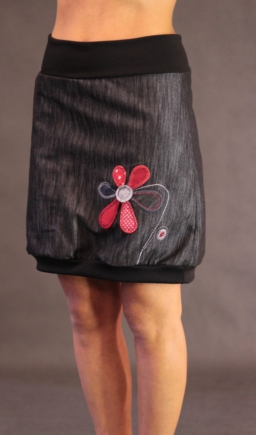 handgemachte Mode – LaJuPe - kurzer schwarzer Rock
