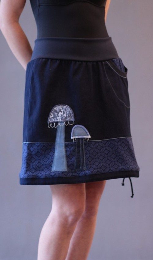 handgemachte Mode – LaJuPe - langer blauer Rock