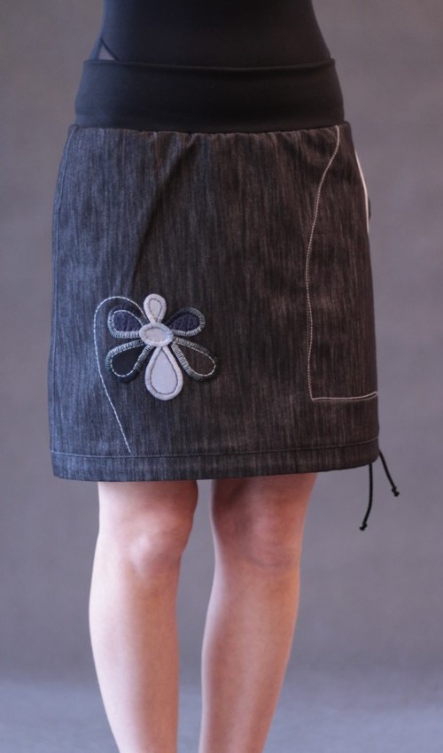 handgemachte Mode – LaJuPe - Rock schwarz knielang