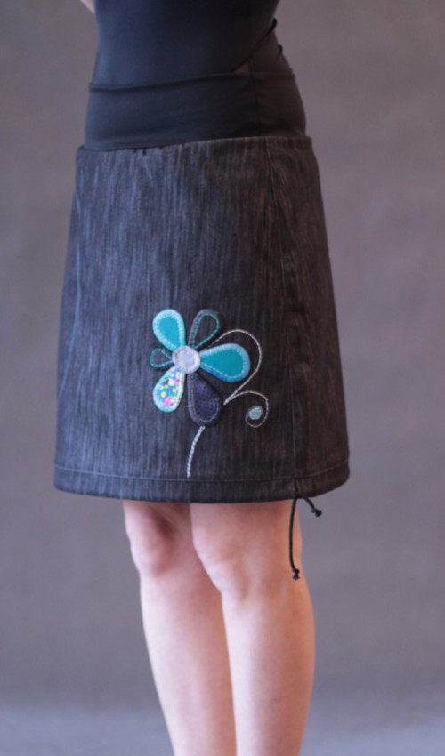 handgemachte Mode – LaJuPe - schwarzer kurzer Rock