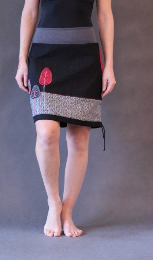 handgemachte Mode – LaJuPe - rot schwarzer Rock