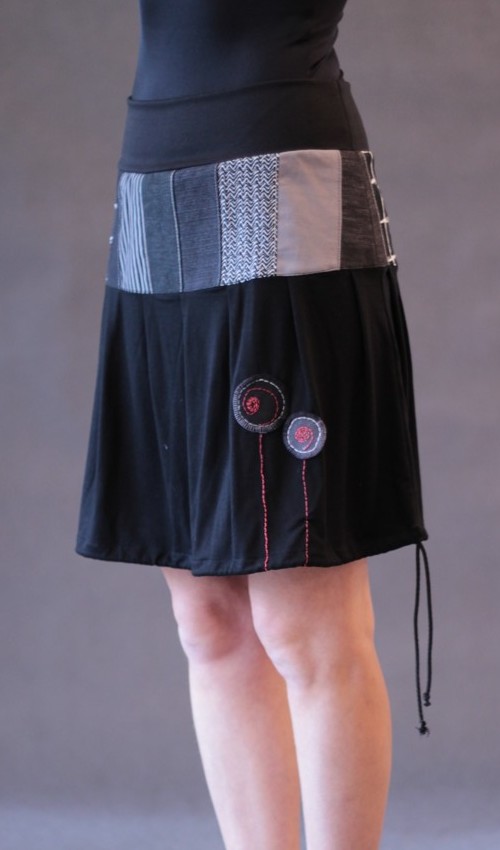 handgemachte Mode – LaJuPe - schwarzer weiter Rock