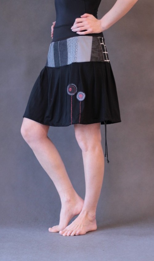 handgemachte Mode – LaJuPe - schwarzer weiter Rock