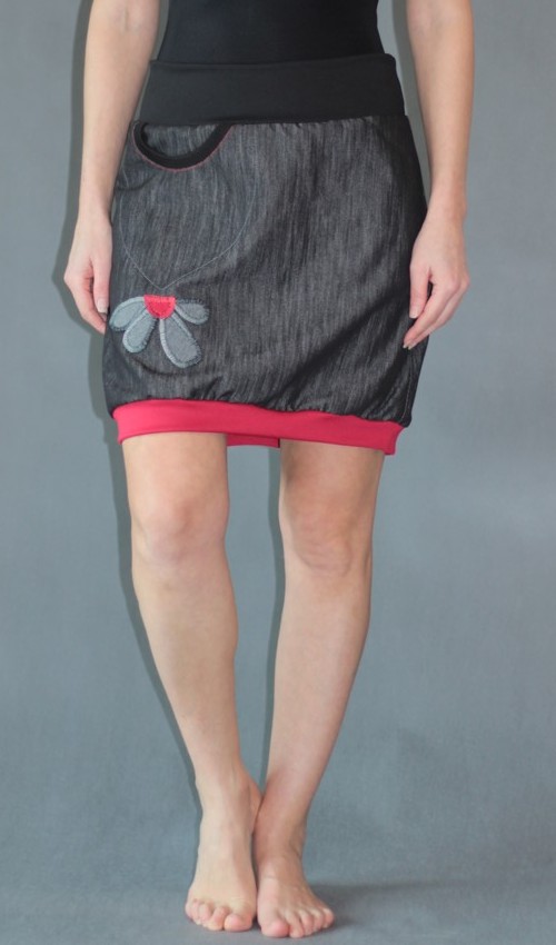 0130_handgemachte Mode – LaJuPe - schwarzer knielanger Rock handgemachte Mode – LaJuPe - schwarzer knielanger Rock