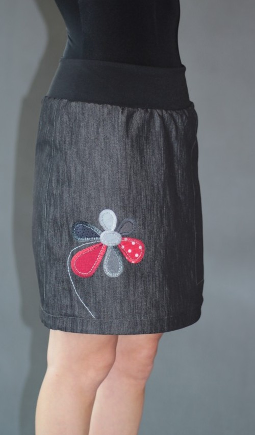 handgemachte Mode – LaJuPe - Rock knielang schwarz