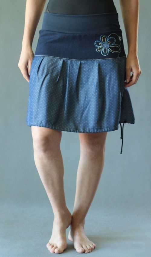 handgemachte Mode – LaJuPe - blauer Rock mit Punkten