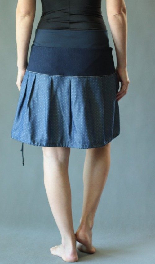 handgemachte Mode – LaJuPe - blauer Rock mit Punkten