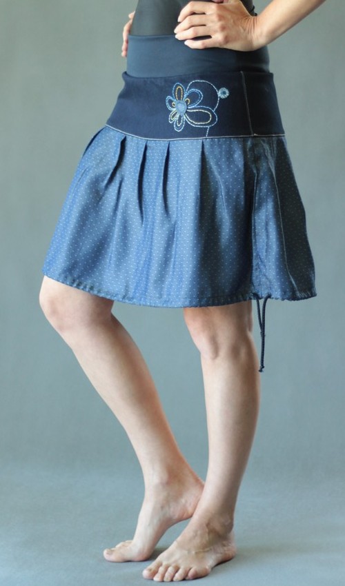 0165_handgemachte Mode – LaJuPe - blauer Rock mit Punkten handgemachte Mode – LaJuPe - blauer Rock mit Punkten