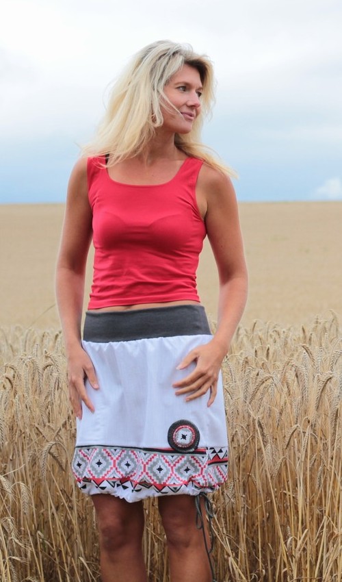 handgemachte Mode – LaJuPe - weißer Rock knielang