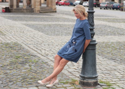 handgemachte Mode – LaJuPe - grau blaues Kleid