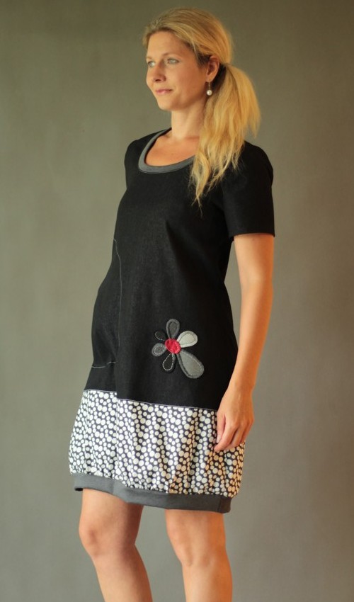 handgemachte Mode – LaJuPe Kleid weiß und schwarz