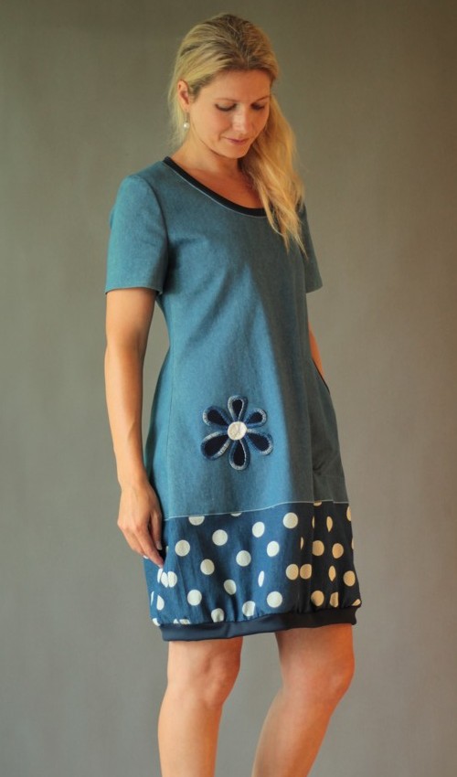 handgemachte Mode – LaJuPe Kleid Punkte blau