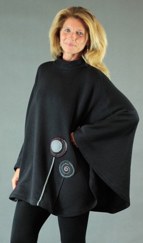 006_handgemachte Mode – LaJuPe - Poncho schwarz handgemachte Mode – LaJuPe - Poncho schwarz