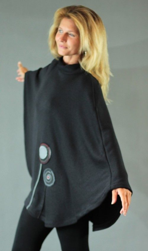 handgemachte Mode – LaJuPe - Poncho schwarz