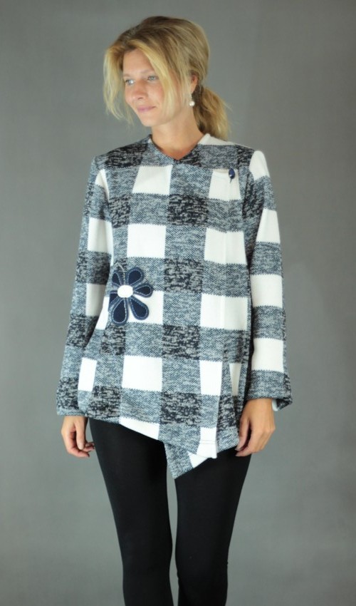 022_handgemachte Mode – LaJuPe - blaue Strickjacke handgemachte Mode – LaJuPe - blaue Strickjacke