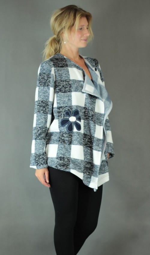 022_handgemachte Mode – LaJuPe - blaue Strickjacke handgemachte Mode – LaJuPe - blaue Strickjacke