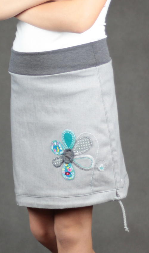 handgemachte Mode – LaJuPe - Mädchen Rock lang