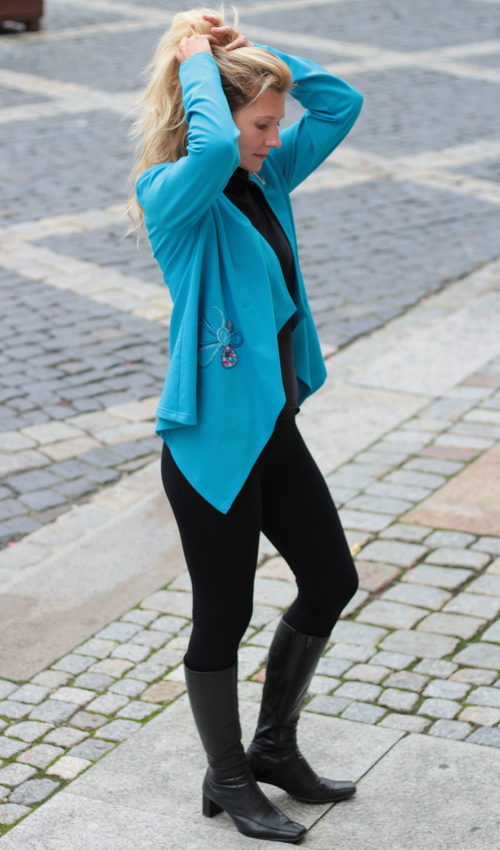 handgemachte Mode – LaJuPe - Strickjacke blau Damen